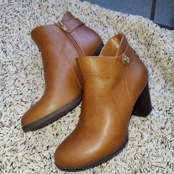 GIANI BERNINI Womens Brown Logo Abalina Almond Toe Block Heel Booties 6.5 - Picture 12 of 12